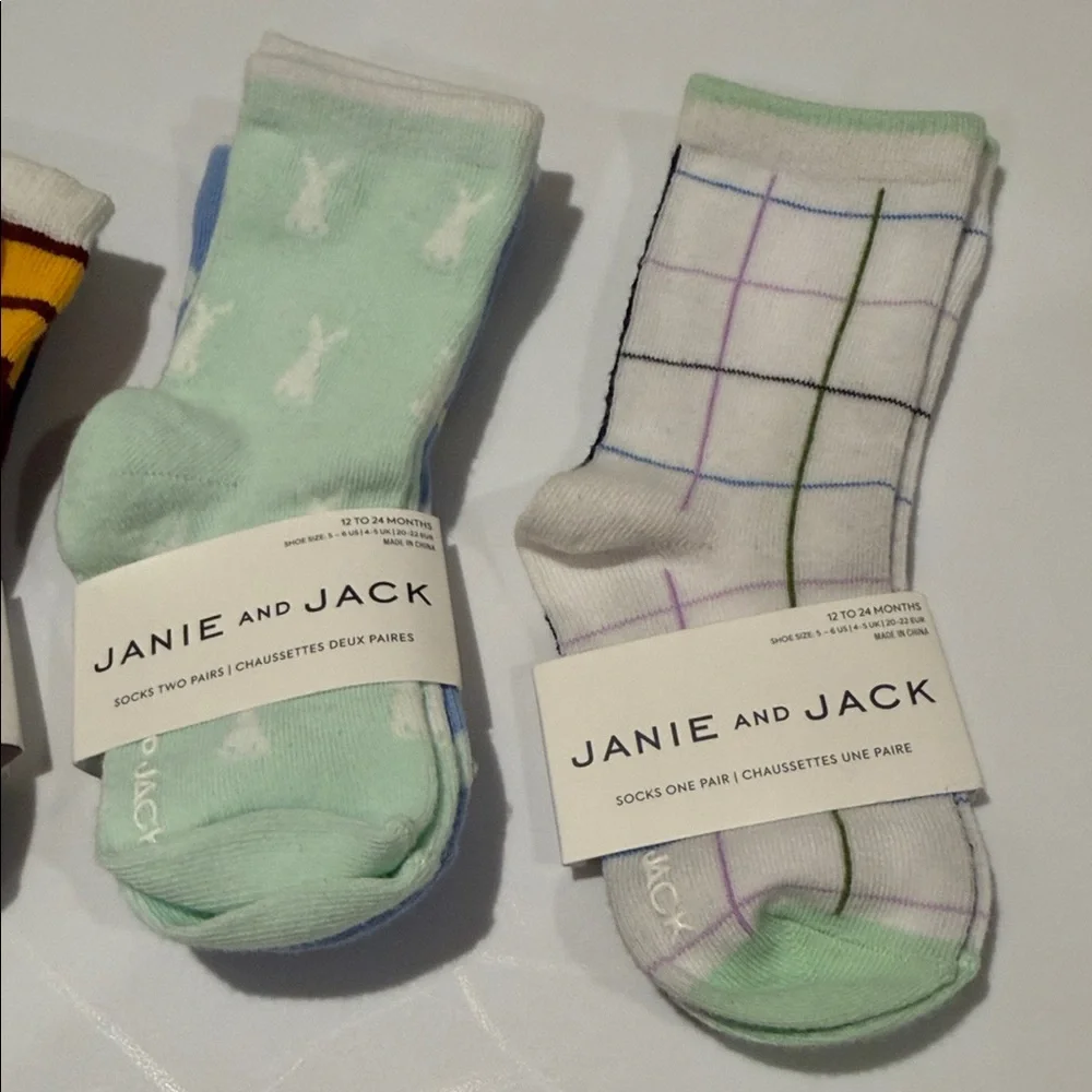 Janie & Jack Socks bundle size 12-24 months NWT